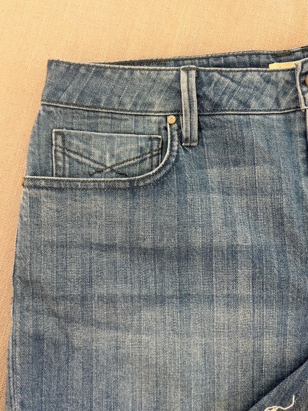 Unpublished - Jean Shorts with Frayed Hem